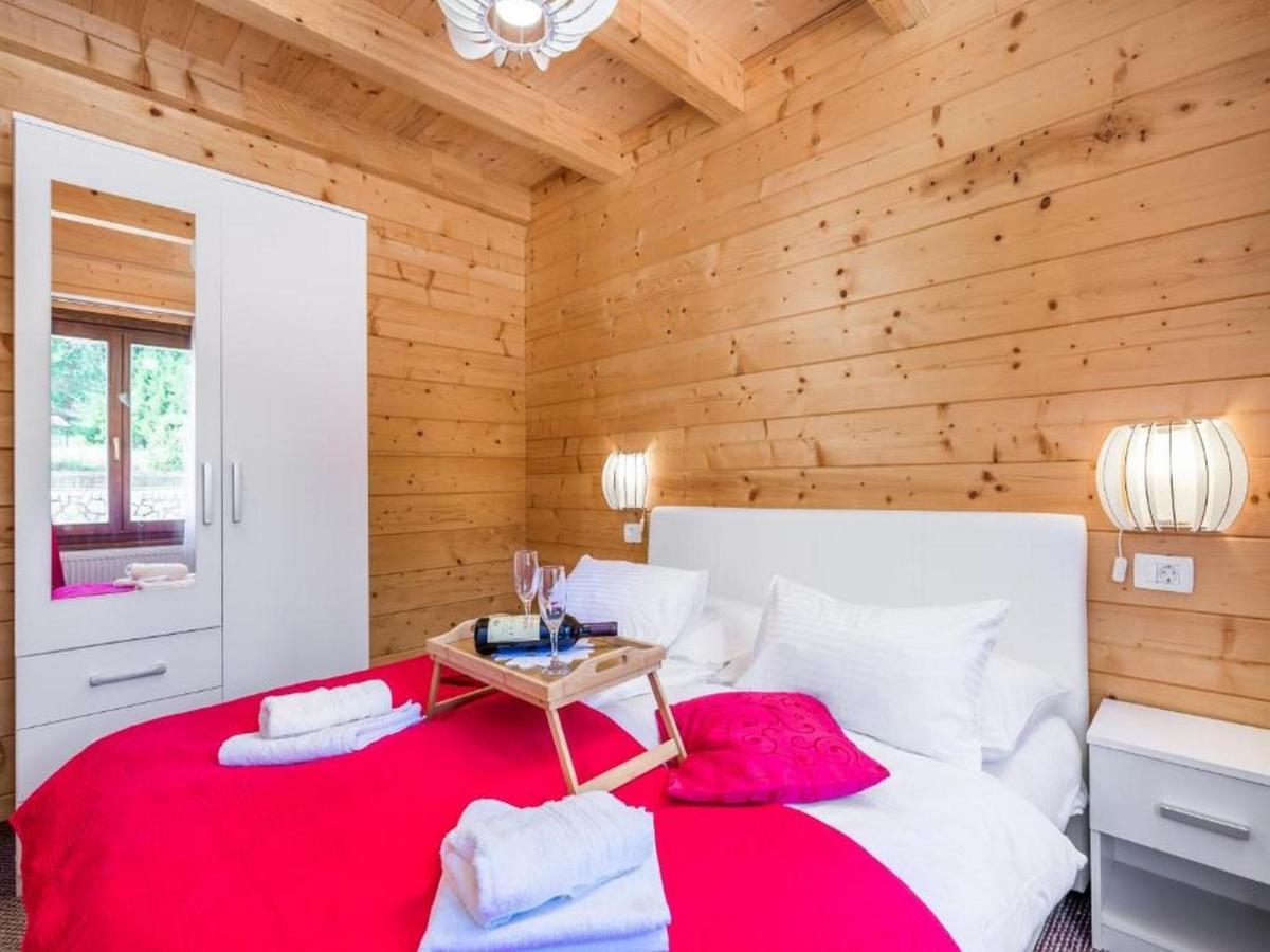 קורניצה Apartments Plitvice Forest מראה חיצוני תמונה