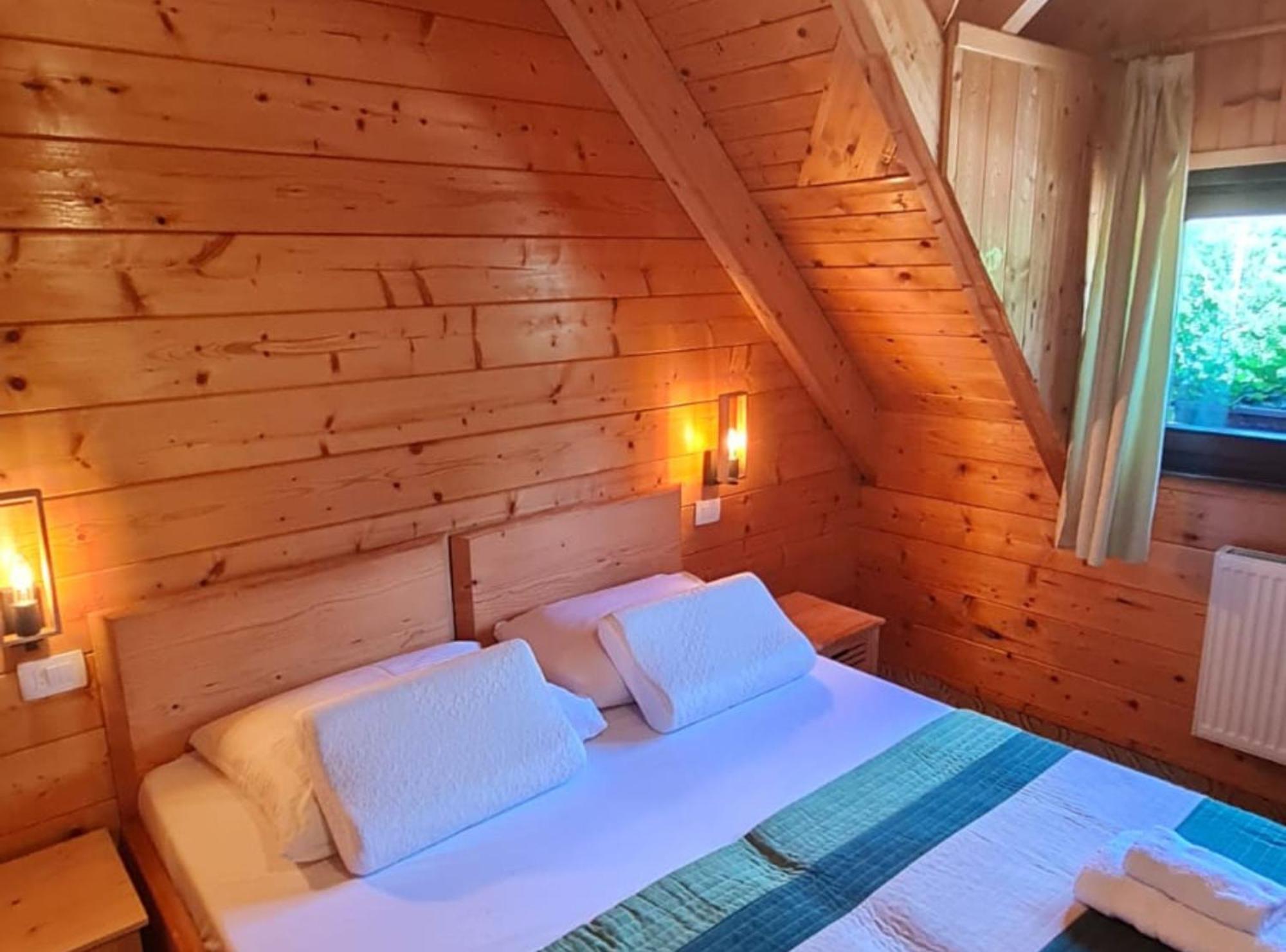 קורניצה Apartments Plitvice Forest מראה חיצוני תמונה