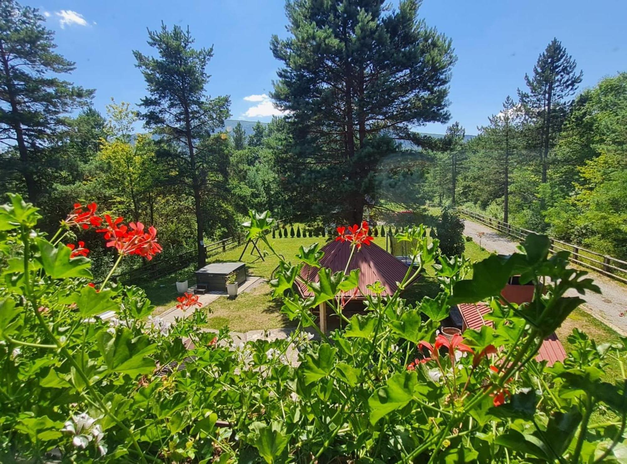 קורניצה Apartments Plitvice Forest מראה חיצוני תמונה